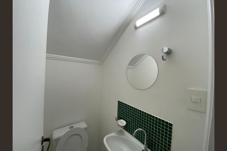 Casa para alugar com 130m², 3 quartos e 2 vagas Casa para alugar com 130m², 3 quartos e 2 vagasLavabo