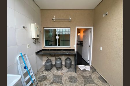 Casa para alugar com 130m², 3 quartos e 2 vagas Casa para alugar com 130m², 3 quartos e 2 vagasÁrea de serviço