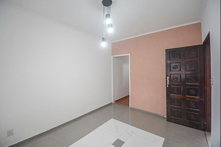 Casa à venda com 116m², 2 quartos e 2 vagas Casa à venda com 116m², 2 quartos e 2 vagasSala