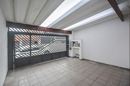 Casa à venda com 116m², 2 quartos e 2 vagas Casa à venda com 116m², 2 quartos e 2 vagasGaragem