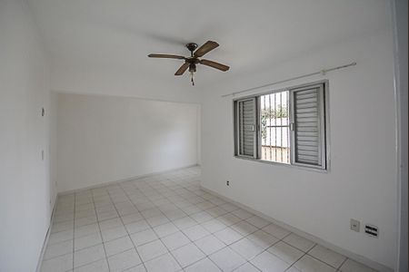 Casa à venda com 116m², 2 quartos e 2 vagas Casa à venda com 116m², 2 quartos e 2 vagasQuarto 2