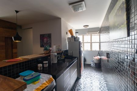 Apartamento à venda com 54m², 2 quartos e 1 vagaCozinha