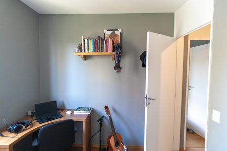 Apartamento à venda com 54m², 2 quartos e 1 vagaQuarto 02