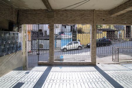 Vista Sala de casa para alugar com 2 quartos, 90m² em Jardim Maria Rosa, Taboão da Serra