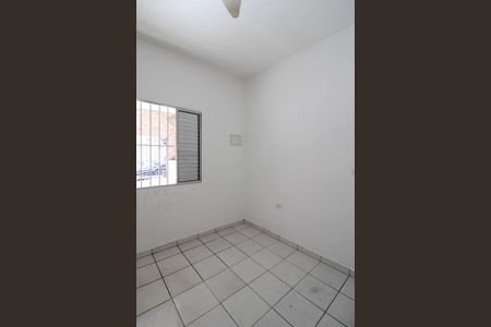 Casa para alugar com 90m², 2 quartos e 1 vaga Casa para alugar com 90m², 2 quartos e 1 vagaQuarto
