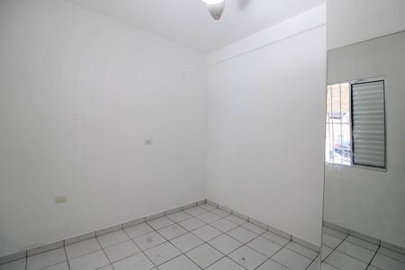 Casa para alugar com 90m², 2 quartos e 1 vaga Casa para alugar com 90m², 2 quartos e 1 vagaQuarto