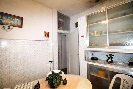 Apartamento à venda com 84m², 2 quartos e 1 vagaCozinha e Copa