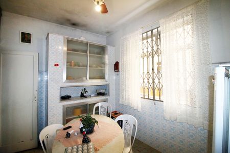 Apartamento à venda com 84m², 2 quartos e 1 vagaCozinha e Copa
