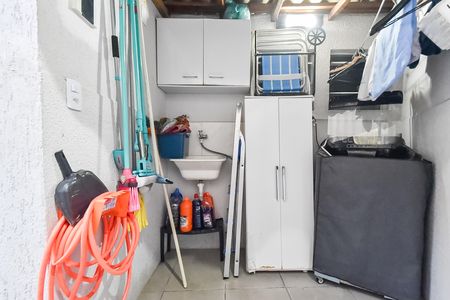 Casa à venda com 100m², 3 quartos e sem vaga Casa à venda com 100m², 3 quartos e sem vagaÁrea de serviço