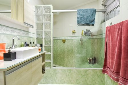 Casa à venda com 100m², 3 quartos e sem vaga Casa à venda com 100m², 3 quartos e sem vagaBanheiro da suíte