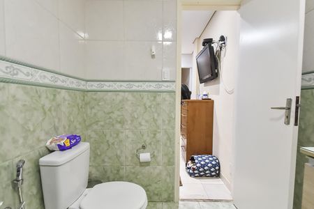Casa à venda com 100m², 3 quartos e sem vaga Casa à venda com 100m², 3 quartos e sem vagaBanheiro da suíte