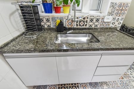 Casa à venda com 100m², 3 quartos e sem vaga Casa à venda com 100m², 3 quartos e sem vagaCozinha