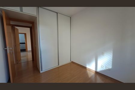 Quarto 2 de apartamento para alugar com 3 quartos, 83m² em Funcionários, Belo Horizonte