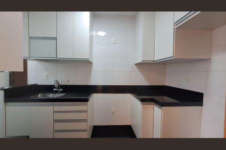 Apartamento para alugar com 83m², 3 quartos e 2 vagas Apartamento para alugar com 83m², 3 quartos e 2 vagasCozinha