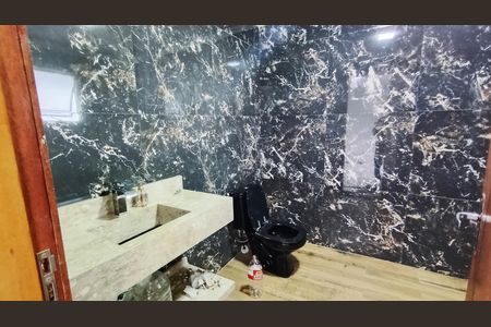 Casa para alugar com 750m², 5 quartos e 20 vagas Casa para alugar com 750m², 5 quartos e 20 vagasBanheiro 5