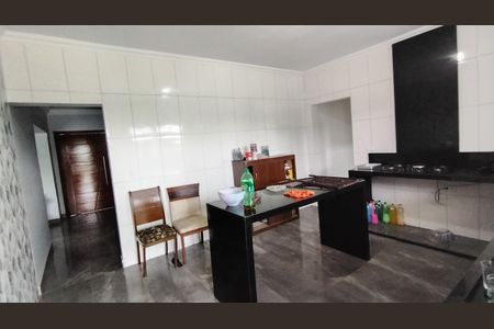 Casa para alugar com 750m², 5 quartos e 20 vagas Casa para alugar com 750m², 5 quartos e 20 vagasCozinha