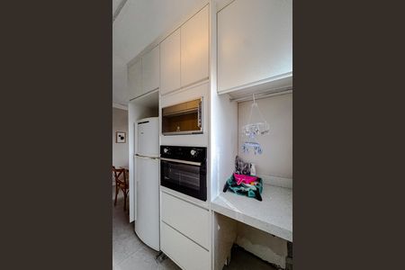 Apartamento para alugar com 37m², 2 quartos e sem vaga Apartamento para alugar com 37m², 2 quartos e sem vagaCozinha e Área de Serviço