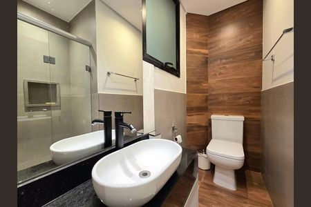 Apartamento para alugar com 220m², 4 quartos e 3 vagasBanheiro da Suíte 4