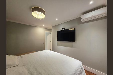 Apartamento para alugar com 220m², 4 quartos e 3 vagasSuíte 1