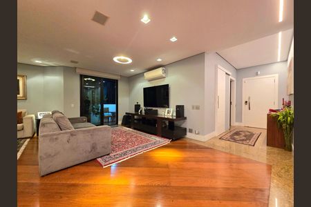 Sala de apartamento para alugar com 4 quartos, 220m² em Planalto Paulista, São Paulo