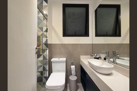 Apartamento para alugar com 220m², 4 quartos e 3 vagasBanheiro da Suíte 2
