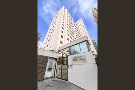 Apartamento à venda com 135m², 3 quartos e 3 vagasFachada + plaquinha