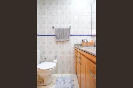 Apartamento à venda com 135m², 3 quartos e 3 vagasBanheiro da suíte
