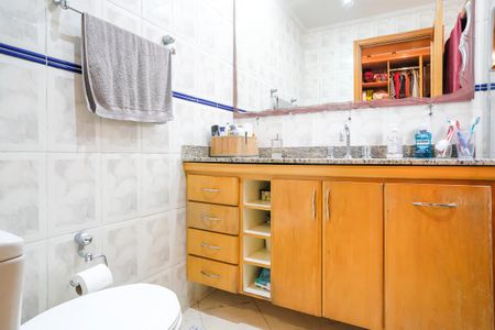 Apartamento à venda com 135m², 3 quartos e 3 vagasBanheiro da suíte