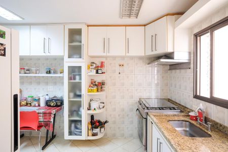 Apartamento à venda com 135m², 3 quartos e 3 vagasCozinha
