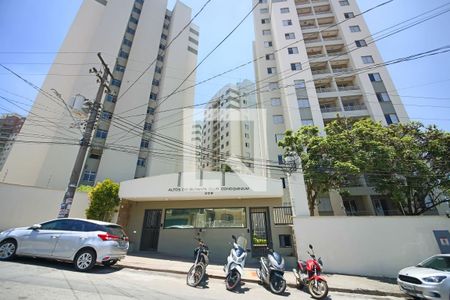 Apartamento para alugar com 53m², 3 quartos e 1 vaga Apartamento para alugar com 53m², 3 quartos e 1 vagaFachada