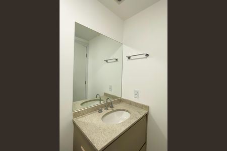 Apartamento para alugar com 70m², 2 quartos e 1 vaga Apartamento para alugar com 70m², 2 quartos e 1 vagaBanheiro da Suíte