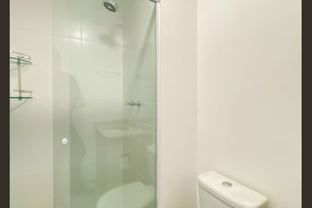 Apartamento para alugar com 70m², 2 quartos e 1 vaga Apartamento para alugar com 70m², 2 quartos e 1 vagaBanheiro da Suíte