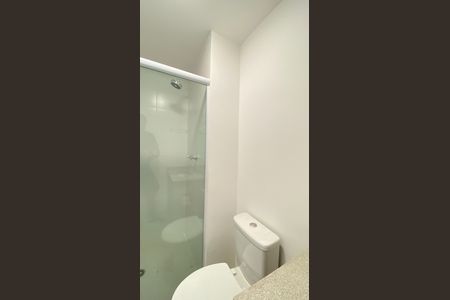 Apartamento para alugar com 70m², 2 quartos e 1 vaga Apartamento para alugar com 70m², 2 quartos e 1 vagaBanheiro da Suíte