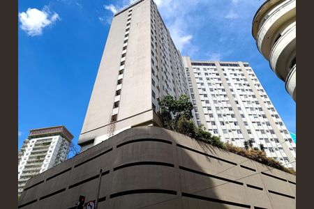 Apartamento à venda com 35m², 1 quarto e 1 vaga Apartamento à venda com 35m², 1 quarto e 1 vagaFachada