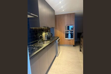 Apartamento à venda com 140m², 3 quartos e 3 vagas Apartamento à venda com 140m², 3 quartos e 3 vagasCozinha