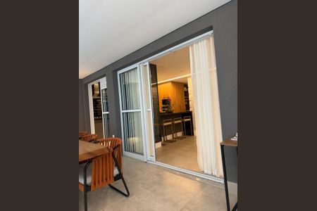 Apartamento à venda com 140m², 3 quartos e 3 vagas Apartamento à venda com 140m², 3 quartos e 3 vagasSala de Jantar
