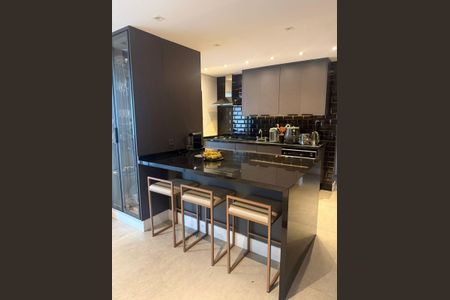 Apartamento à venda com 140m², 3 quartos e 3 vagas Apartamento à venda com 140m², 3 quartos e 3 vagasCozinha