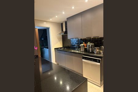 Apartamento à venda com 140m², 3 quartos e 3 vagas Apartamento à venda com 140m², 3 quartos e 3 vagasCozinha
