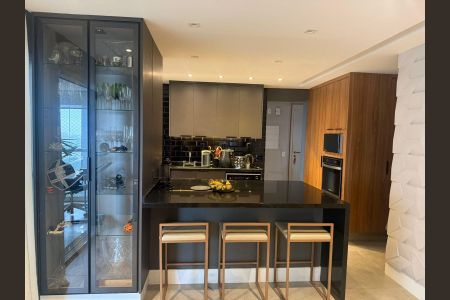 Apartamento à venda com 140m², 3 quartos e 3 vagas Apartamento à venda com 140m², 3 quartos e 3 vagasCozinha