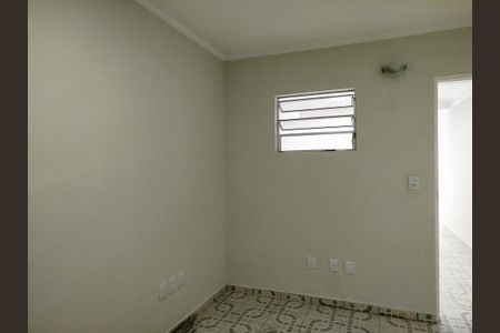 Casa para alugar com 250m², 4 quartos e 4 vagas Casa para alugar com 250m², 4 quartos e 4 vagasQuarto 4 - de serviço