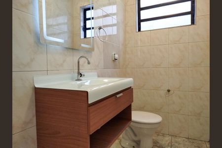 Casa para alugar com 250m², 4 quartos e 4 vagas Casa para alugar com 250m², 4 quartos e 4 vagasBanheiro 3 - Lavabo