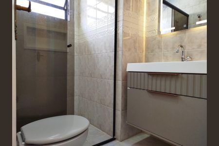 Casa para alugar com 250m², 4 quartos e 4 vagas Casa para alugar com 250m², 4 quartos e 4 vagasBanheiro 1 - suíte