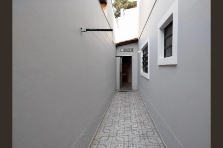 Casa para alugar com 250m², 4 quartos e 4 vagas Casa para alugar com 250m², 4 quartos e 4 vagasQuintal - estendal