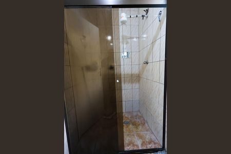 Banheiro de casa à venda com 2 quartos, 200m² em Jardim Ouro Preto, Taboão da Serra