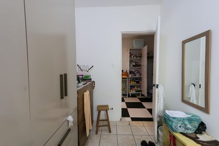 Casa à venda com 200m², 2 quartos e 7 vagas Casa à venda com 200m², 2 quartos e 7 vagasQuarto 2