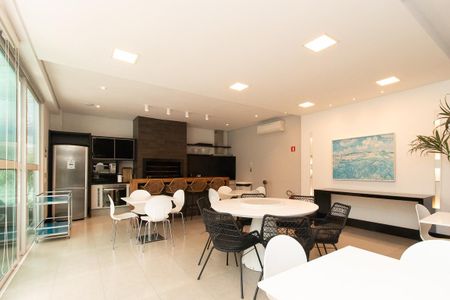 Apartamento para alugar com 233m², 4 quartos e 2 vagas Apartamento para alugar com 233m², 4 quartos e 2 vagasÁrea gourmet