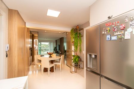 Apartamento para alugar com 233m², 4 quartos e 2 vagas Apartamento para alugar com 233m², 4 quartos e 2 vagasCozinha - Armários