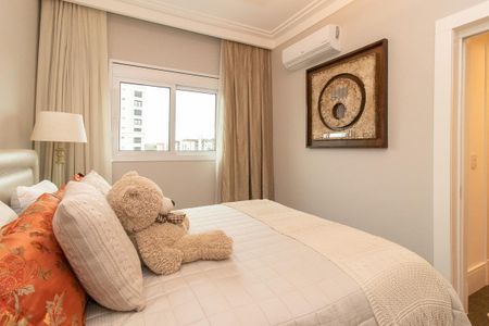 Apartamento para alugar com 233m², 4 quartos e 2 vagas Apartamento para alugar com 233m², 4 quartos e 2 vagasQuarto 2 - Suíte