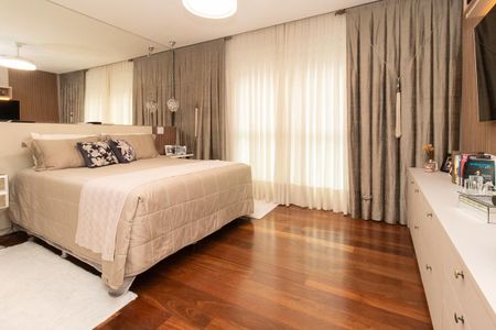 Apartamento para alugar com 233m², 4 quartos e 2 vagas Apartamento para alugar com 233m², 4 quartos e 2 vagasQuarto 4 - Suíte