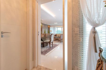 Apartamento para alugar com 233m², 4 quartos e 2 vagas Apartamento para alugar com 233m², 4 quartos e 2 vagasHall social